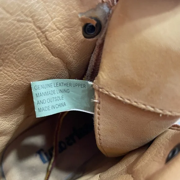 Timberland Tan Lace Up Boots with Rugged Design - Picture 5 of 8